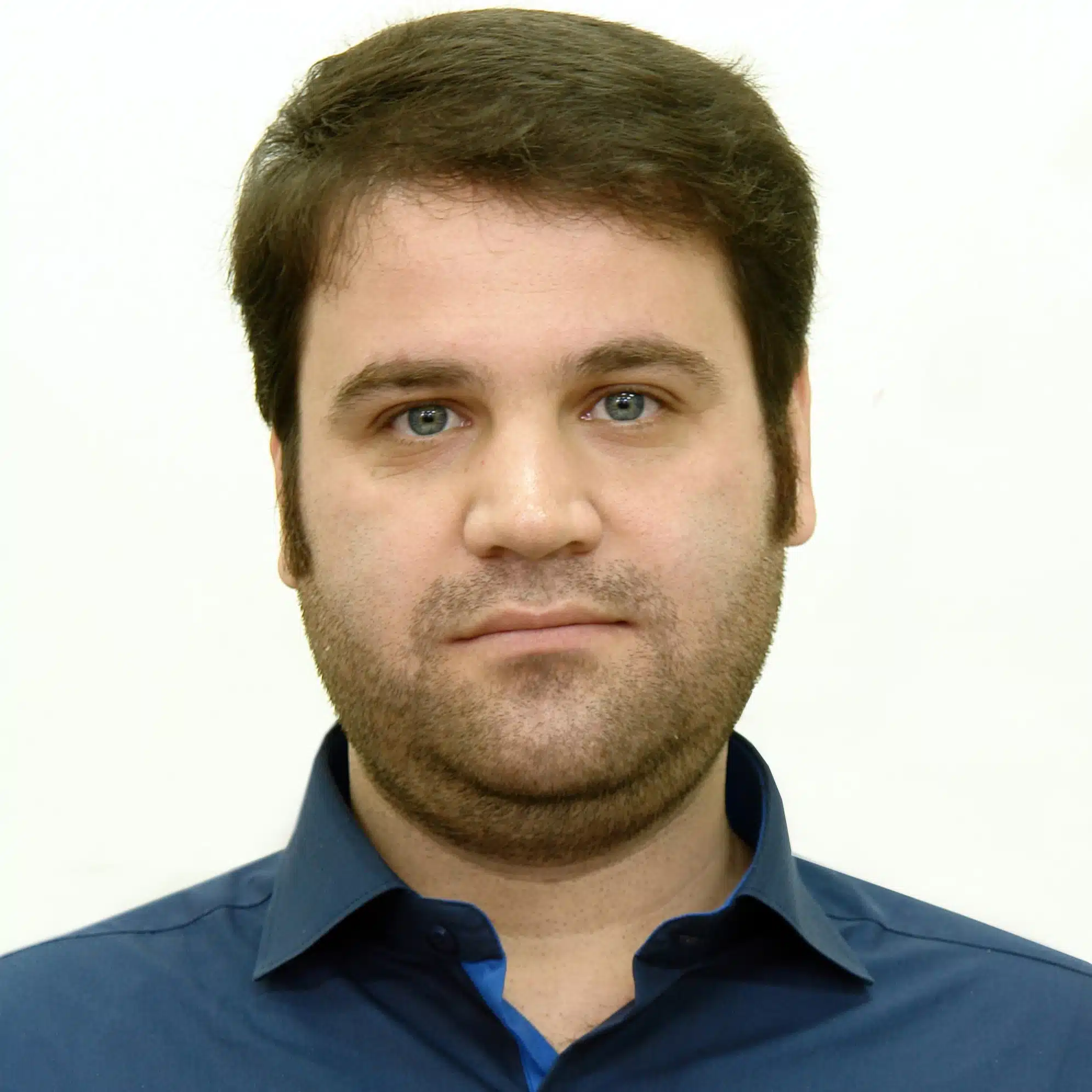 خادمی